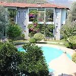 Olive Garden Hotel apartamentowy 3*