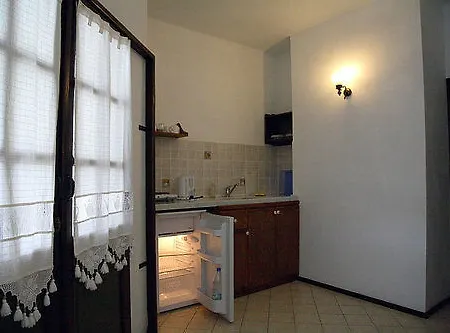 Ξενοδοχείο με διαμερίσματα Olive Garden 3*